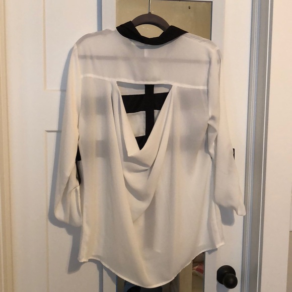 Blouse - Picture 2 of 2